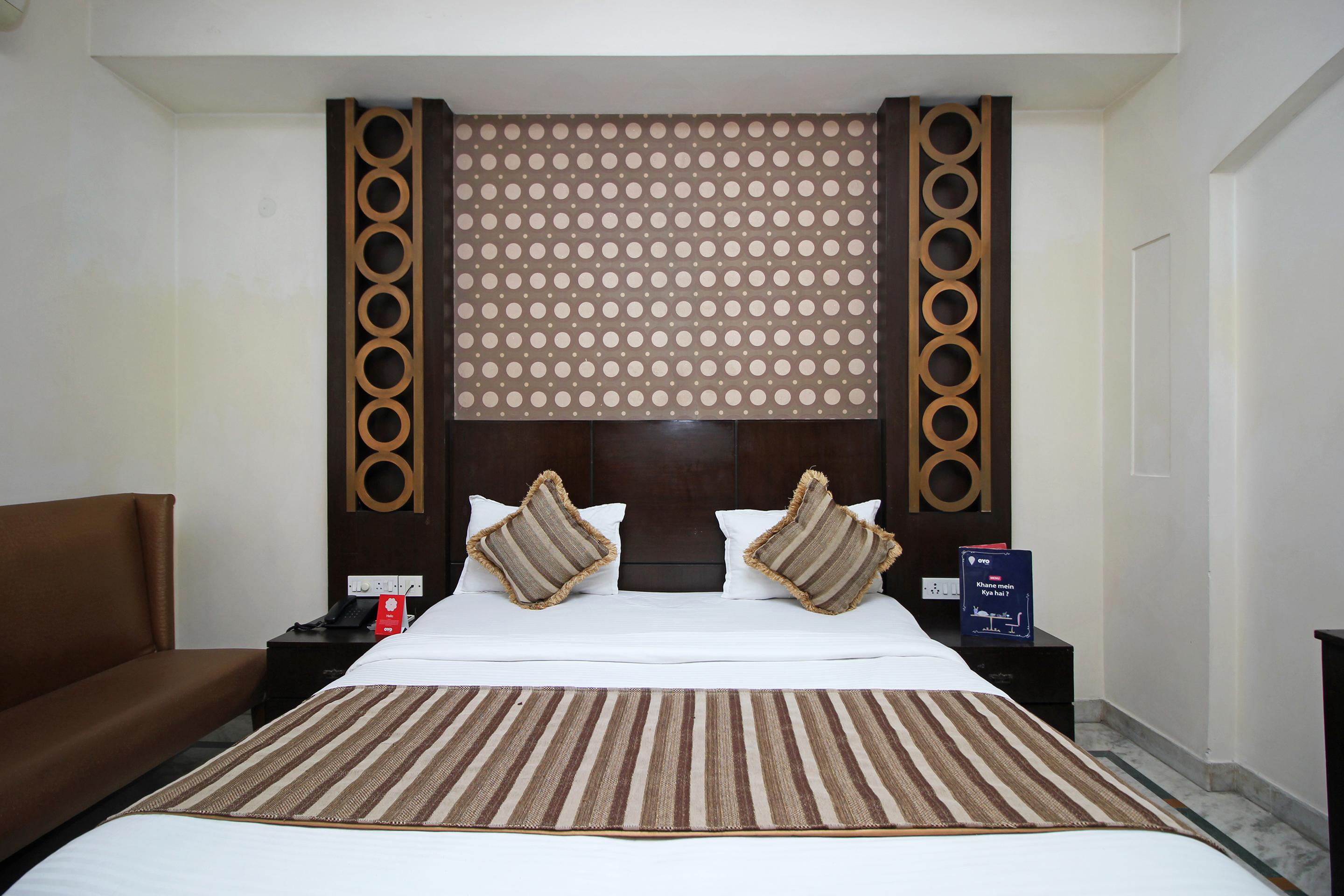ניו דלהי Oyo 5915 Hotel Swagath מראה חיצוני תמונה