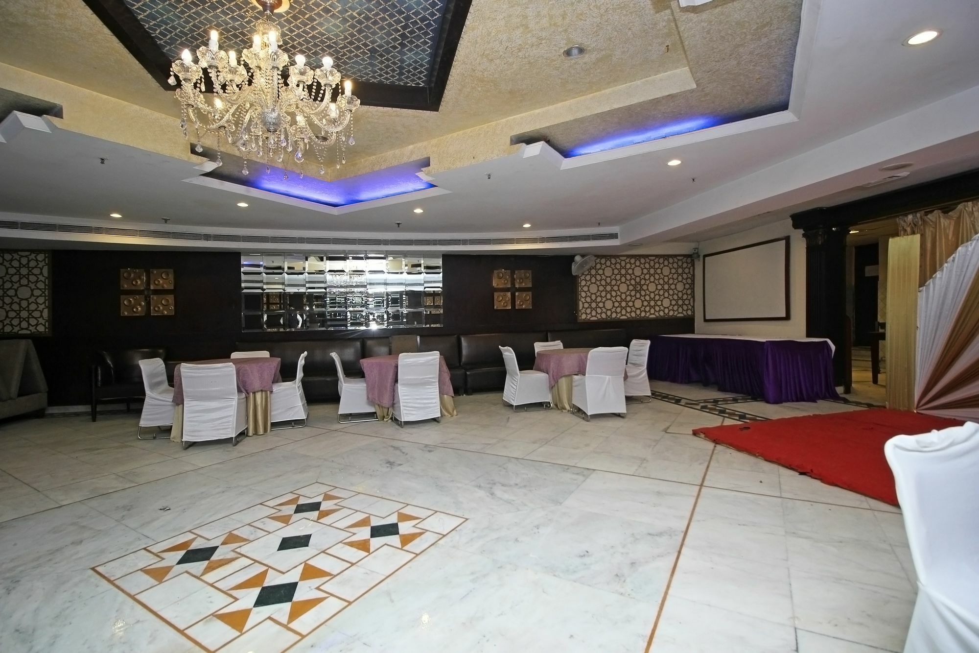 ניו דלהי Oyo 5915 Hotel Swagath מראה חיצוני תמונה